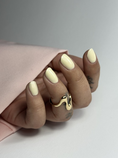 Hybrid Manicure
